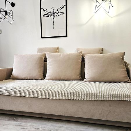 Golden View Apartment Варшава Екстериор снимка