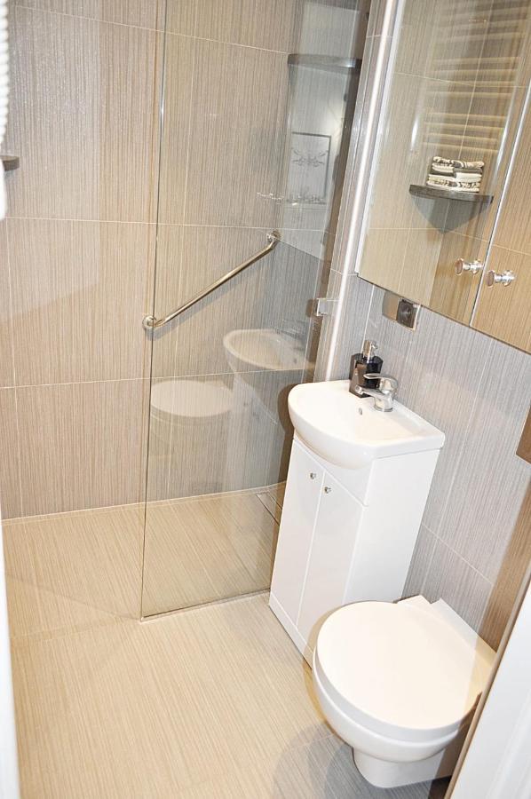 Golden View Apartment Варшава Екстериор снимка